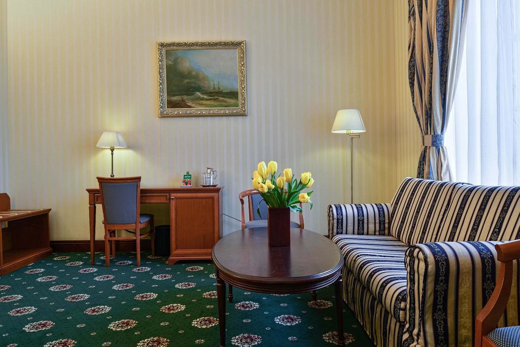 Ayvazovsky Hotel Odessa Eksteriør billede